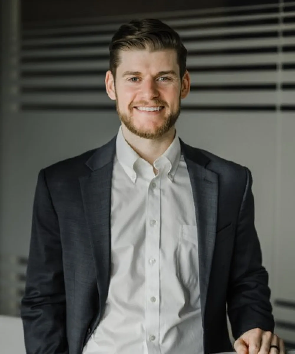 Andrew Guiney headshot